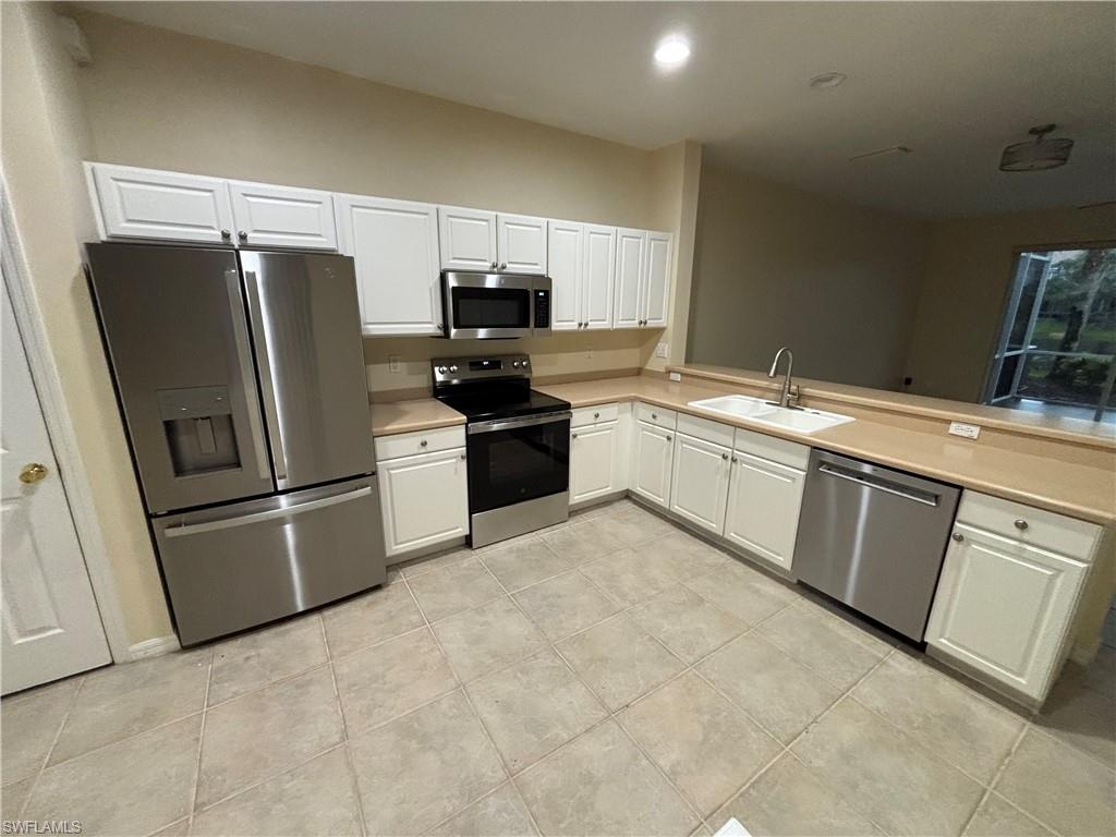8271 Village Edge Cir 5 Property Photo 4