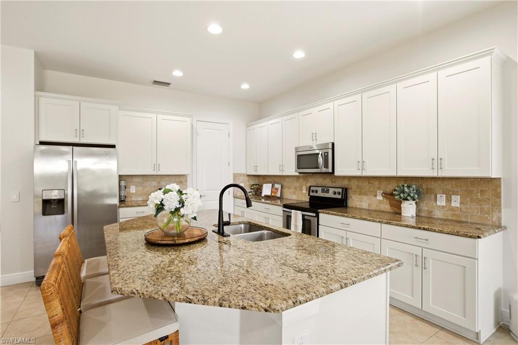 10604 Essex Square Blvd Property Photo 12
