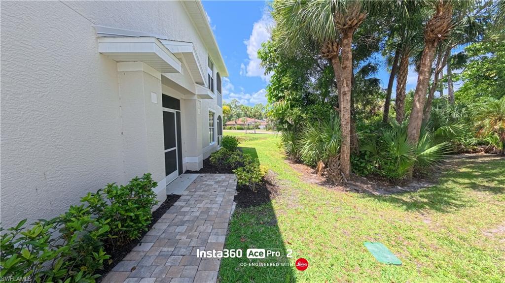 22954 Lone Oak Dr Property Photo 2