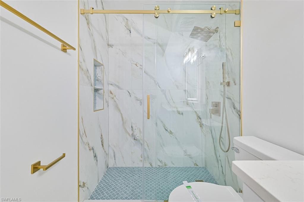 13521 Eagle Ridge Dr 136 Property Photo 6