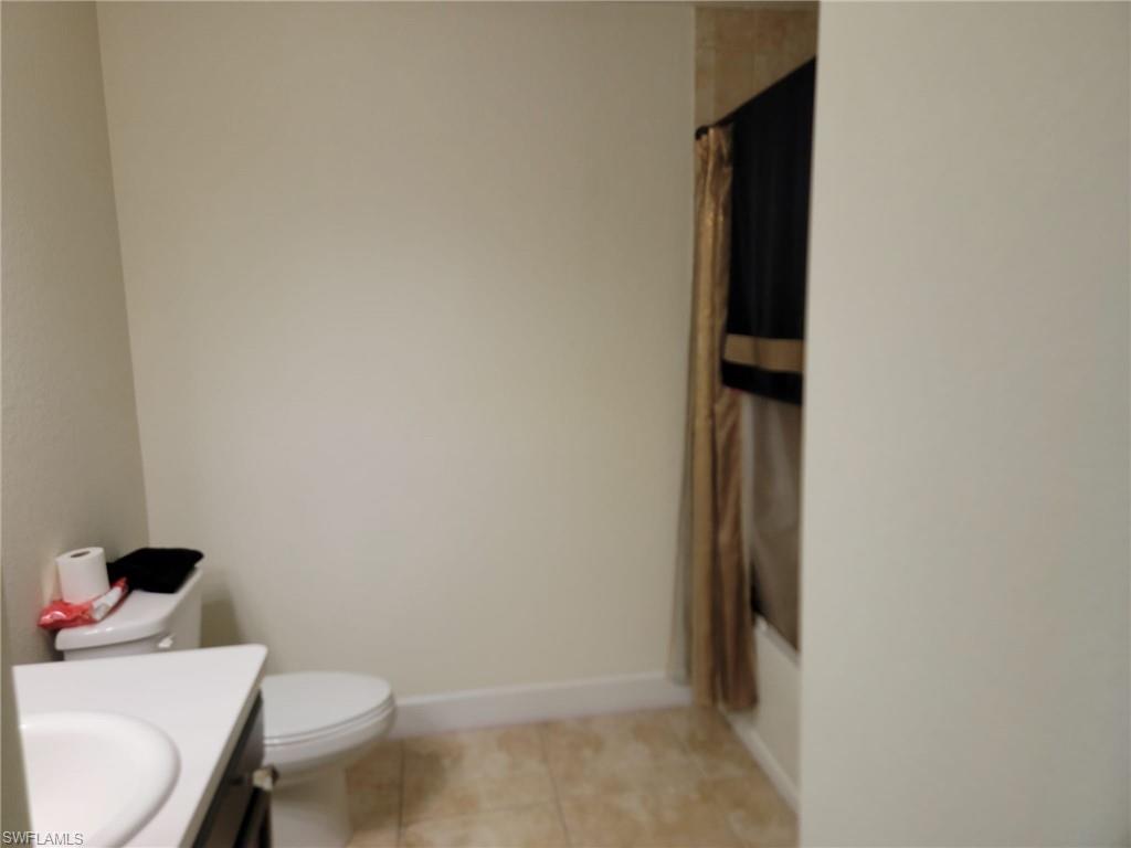 5060 Benton St Property Photo 10