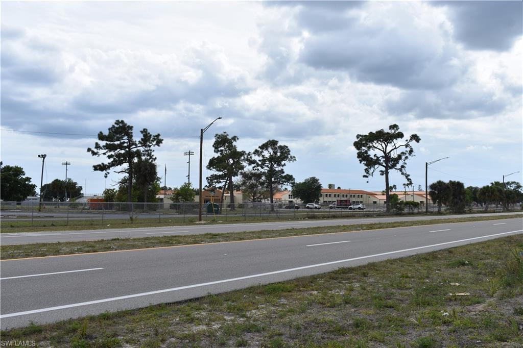 1305 Tropicana Pkwy W Property Photo 8