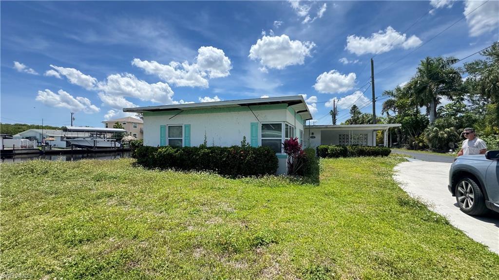 8140 Cleaves Rd Property Photo 2