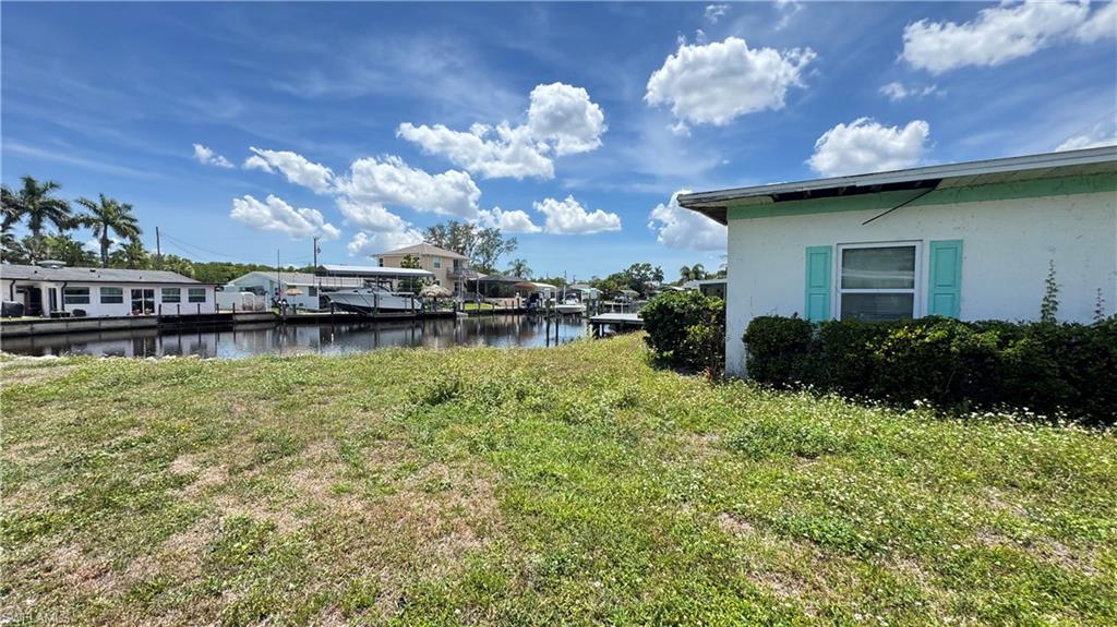 8140 Cleaves Rd Property Photo 3