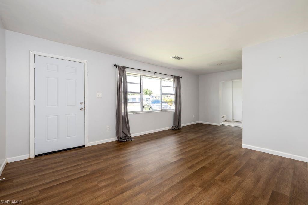 4631 New Haven Dr Property Photo 10