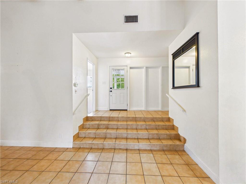 794 Hydrangea Dr Property Photo 3