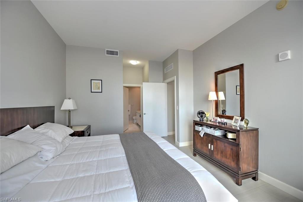 3000 Oasis Grand Blvd 407 Property Photo 13