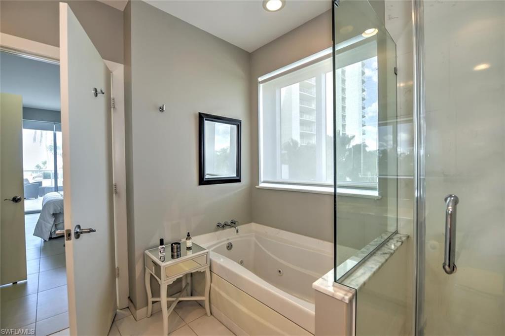 3000 Oasis Grand Blvd 407 Property Photo 15