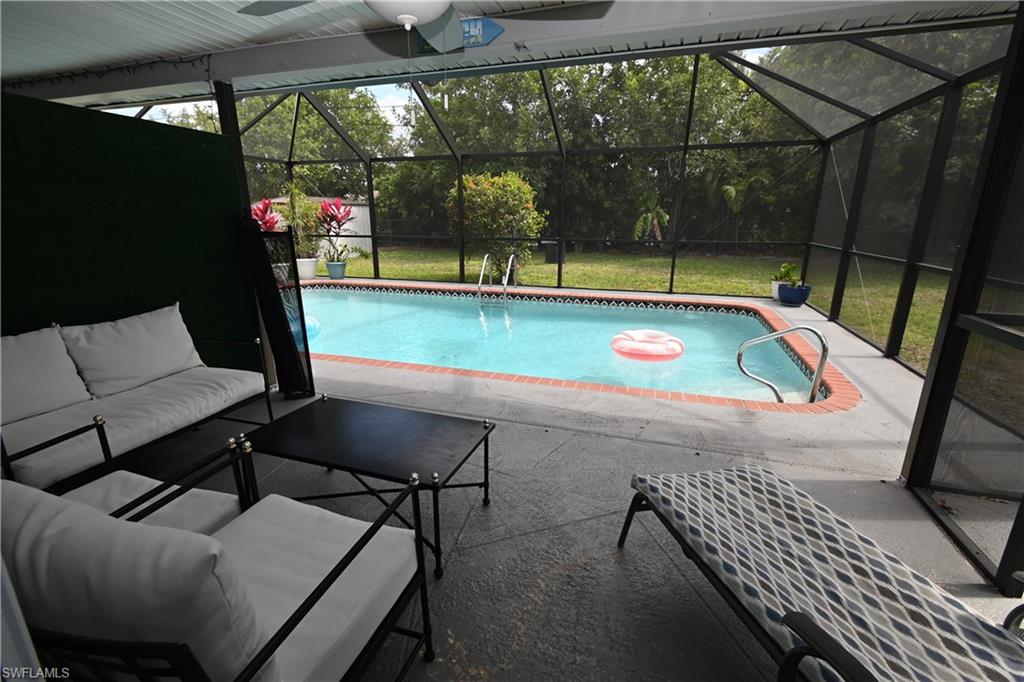 206 Cape Coral Pkwy W Property Photo 11