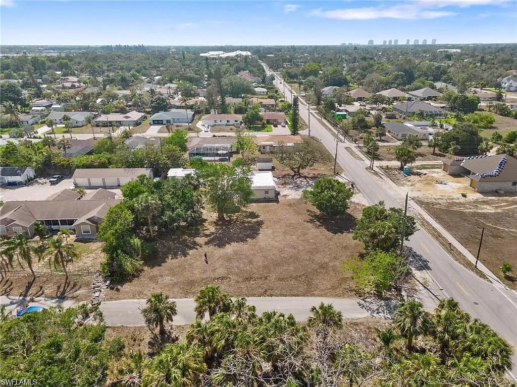 27820 Lime St Property Photo 6