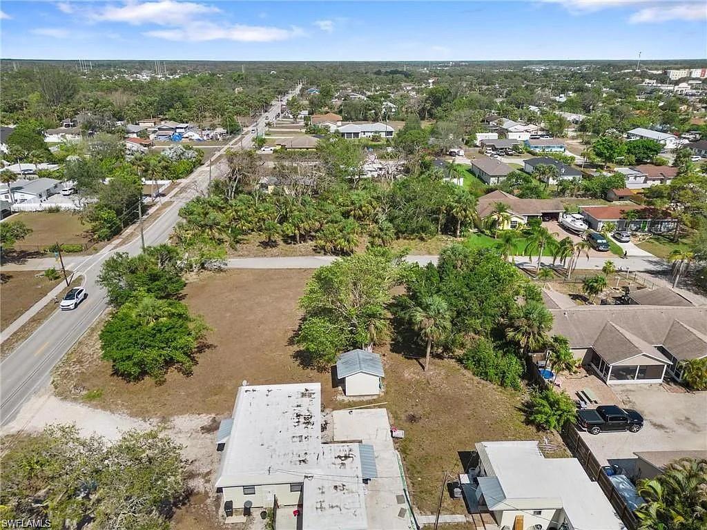 27820 Lime St Property Photo 8