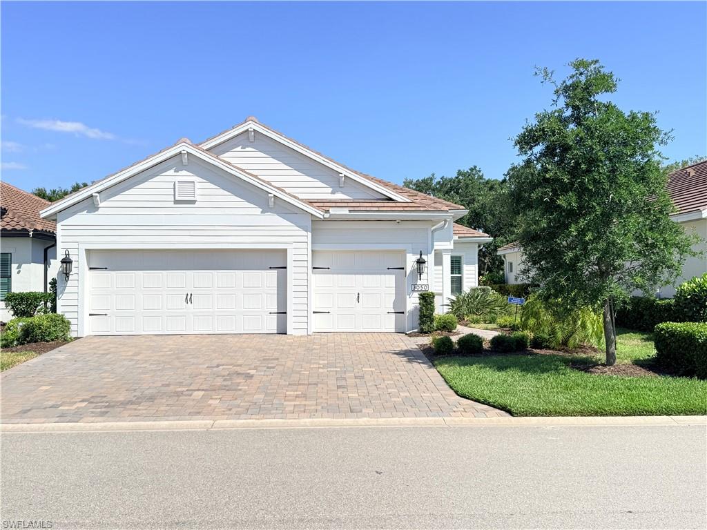 3050 Heritage Pines DR Property Photo 1
