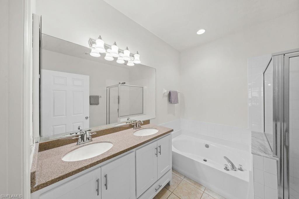 23039 Lone Oak Dr Property Photo 32
