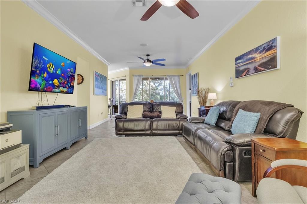 6050 Jonathans Bay Cir 102 Property Photo 5
