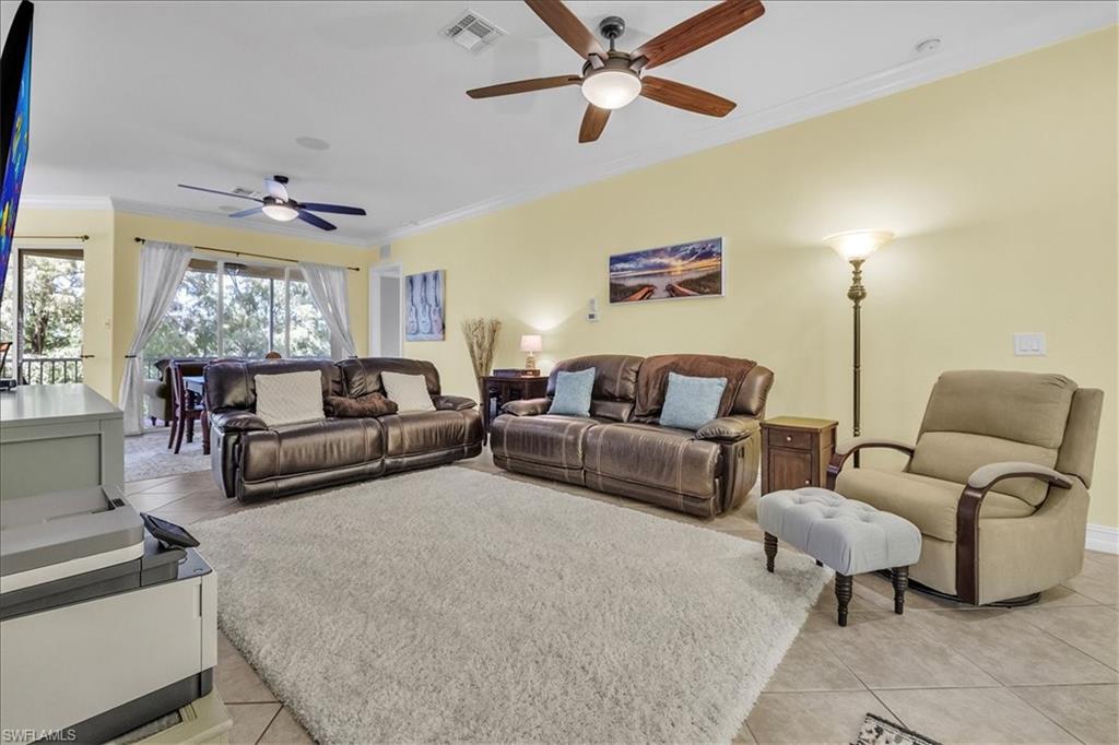 6050 Jonathans Bay Cir 102 Property Photo 6