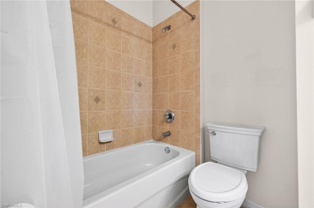 8369 Sumner Ave Property Photo 16