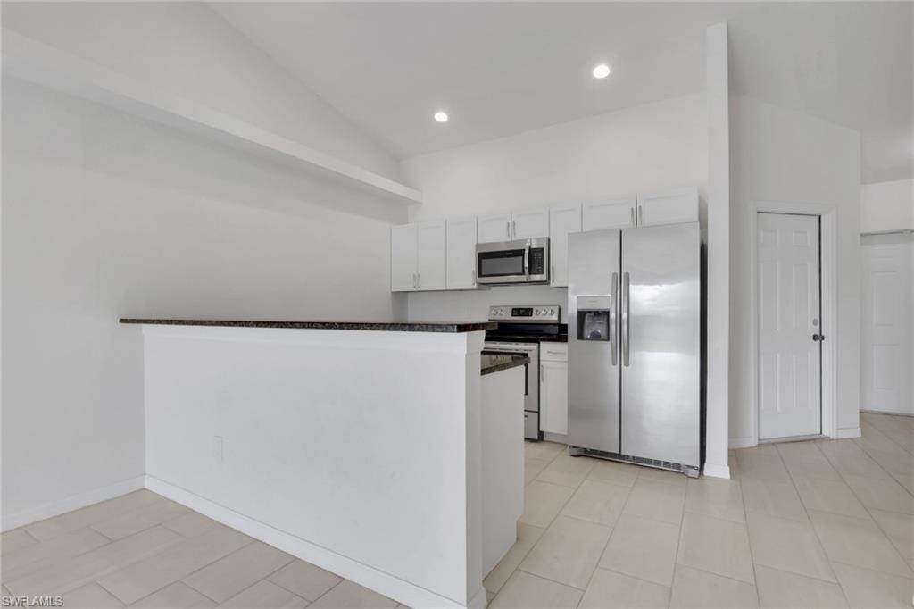 823/825 Cultural Park Blvd S Property Photo 4