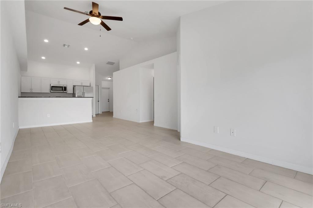 823/825 Cultural Park Blvd S Property Photo 10
