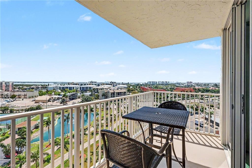 7360 Estero Blvd 1001 Property Photo 7