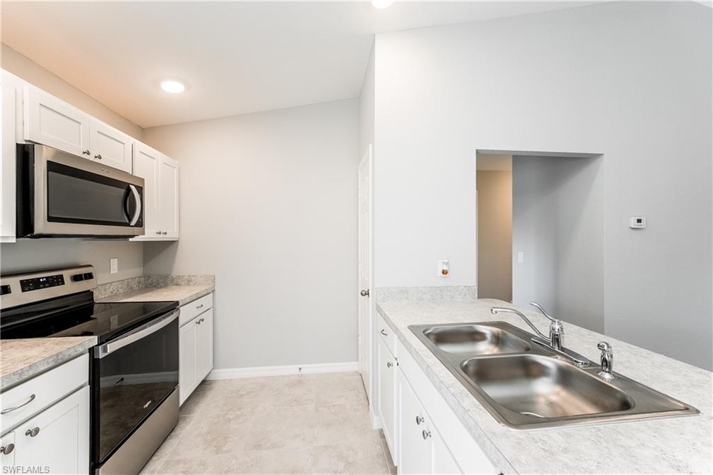 1222 Summa Blvd Property Photo 5