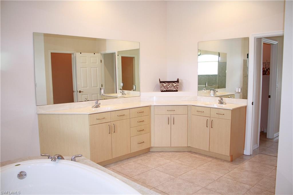 4213 Sw 14th Pl Property Photo 22