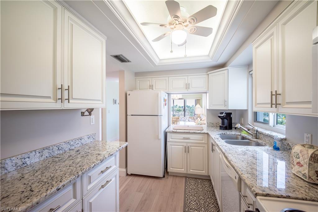 6900 Estero Blvd 401 Property Photo 4