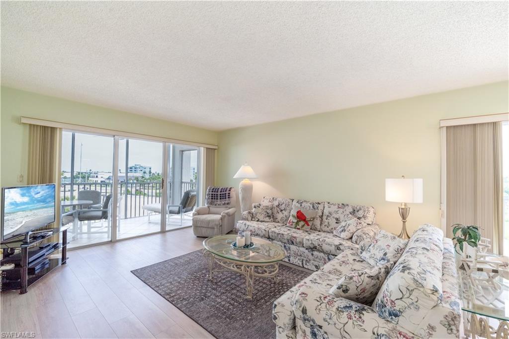 6900 Estero Blvd 401 Property Photo 10