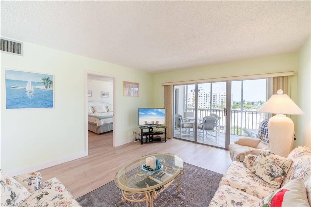 6900 Estero Blvd 401 Property Photo 12