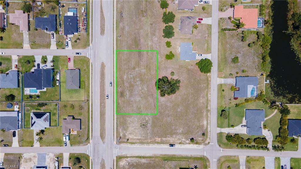 1221 Chiquita Blvd S Property Photo 2