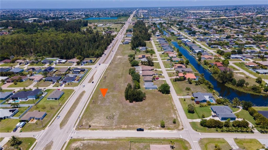 1221 Chiquita Blvd S Property Photo 3