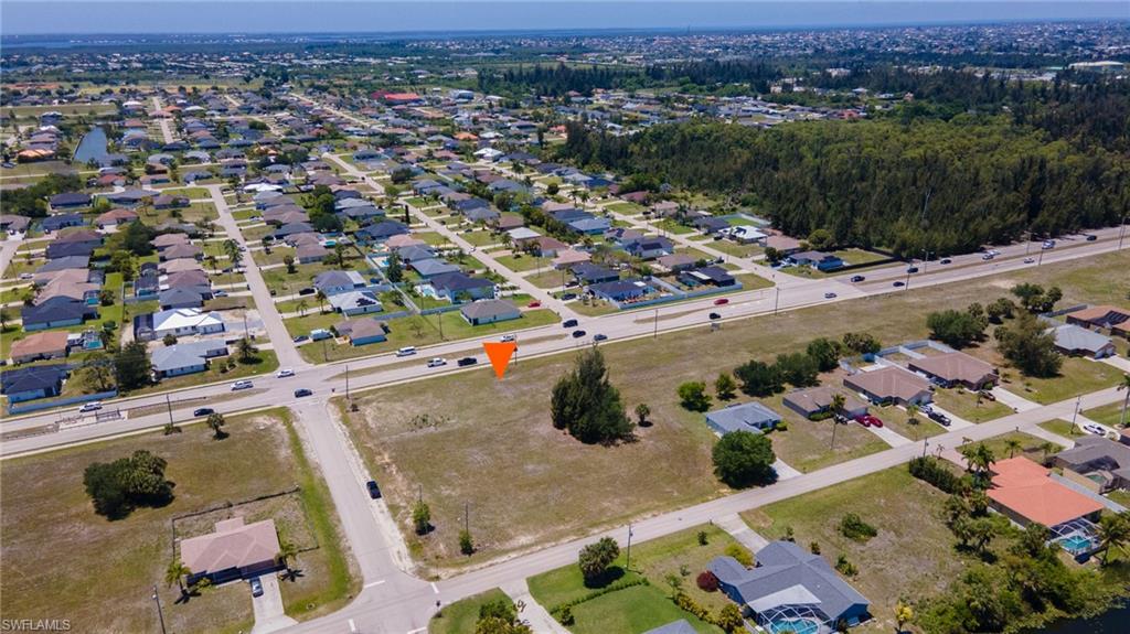 1221 Chiquita Blvd S Property Photo 4