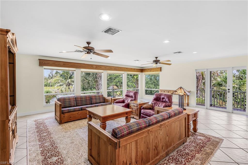 14221 Clubhouse Dr Property Photo 8