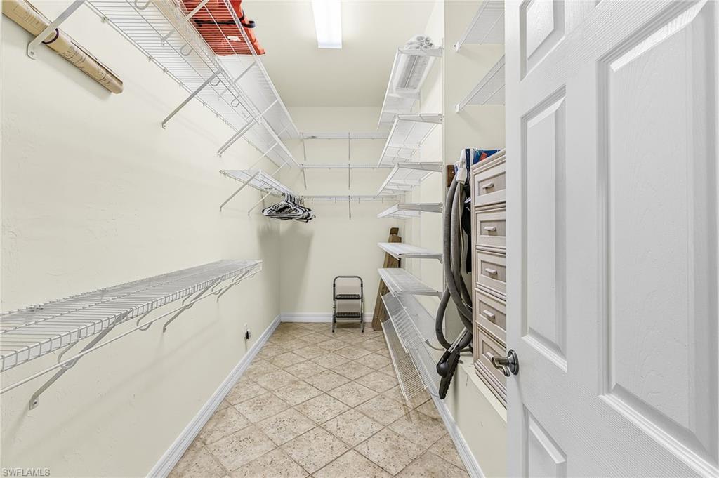 14221 Clubhouse Dr Property Photo 19