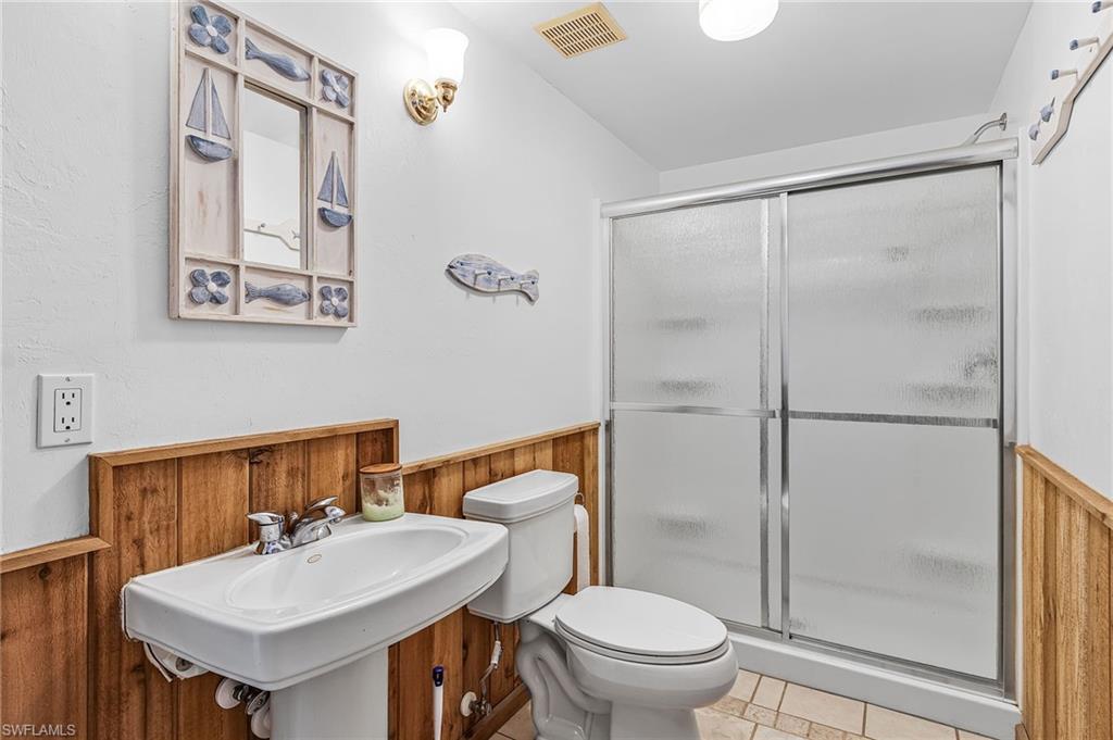 14221 Clubhouse Dr Property Photo 32