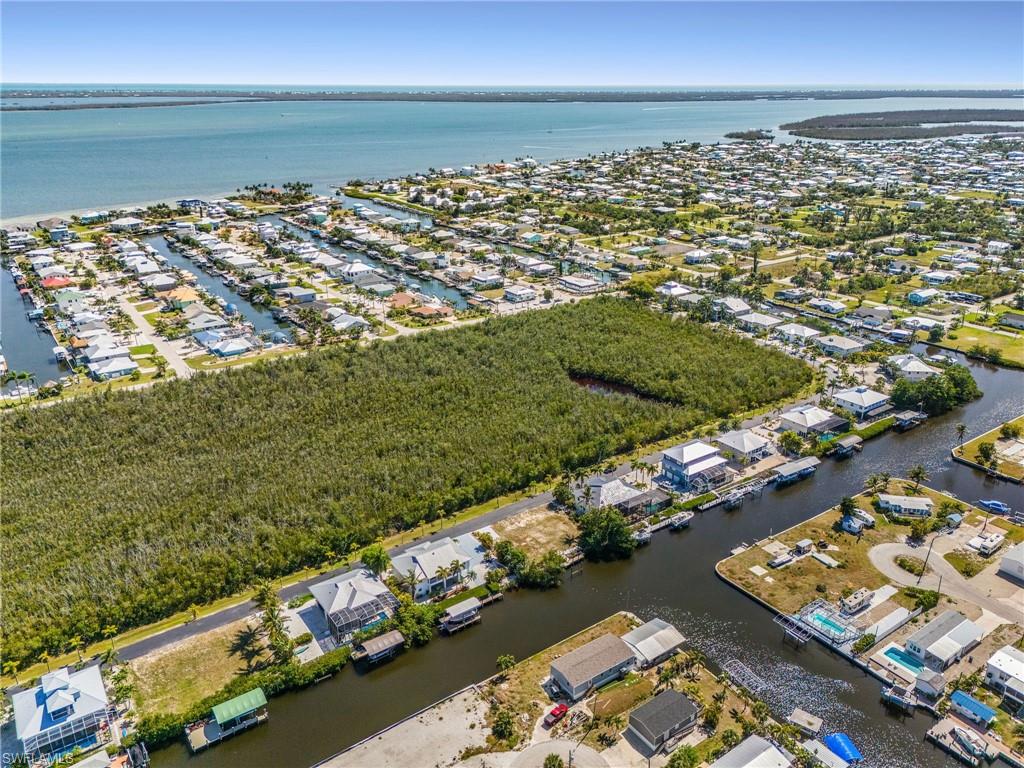 2936 Buttonwood Key Ct Property Photo 8