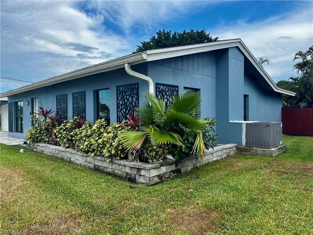 1763 Inlet Dr Property Photo 3