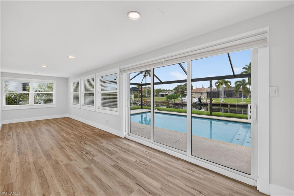 4957 Sorrento Ct Property Photo 4