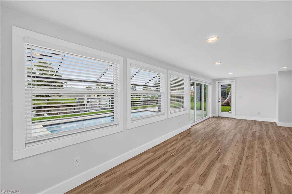 4957 Sorrento Ct Property Photo 6