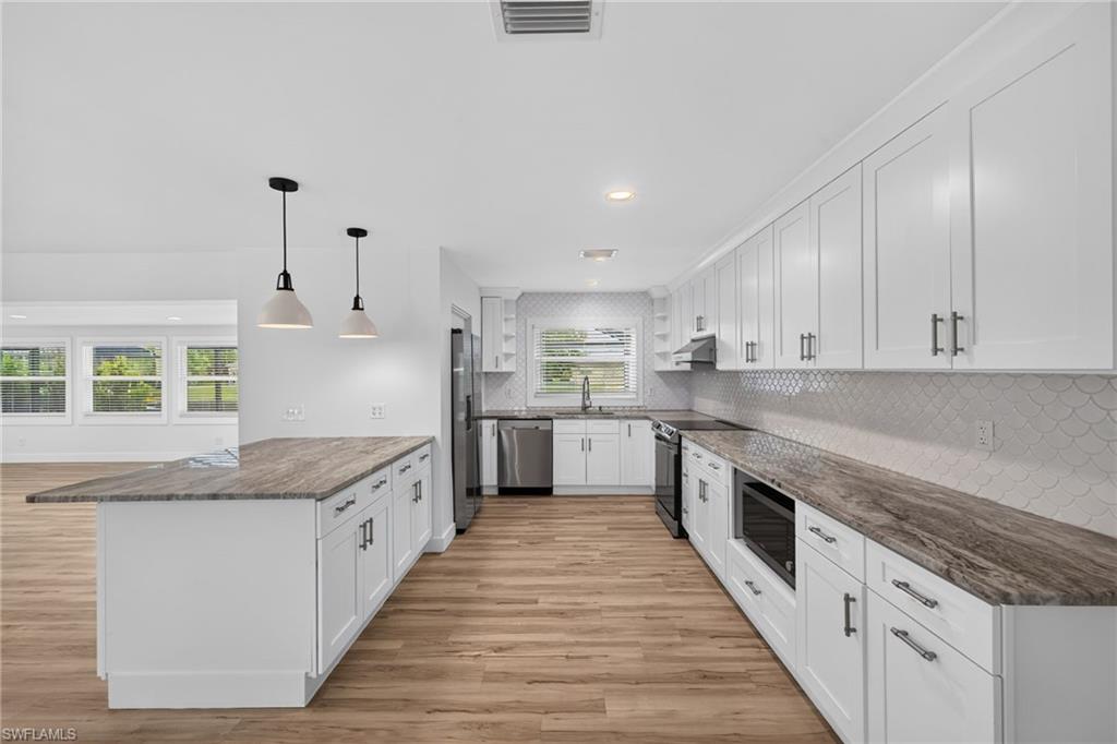 4957 Sorrento Ct Property Photo 10