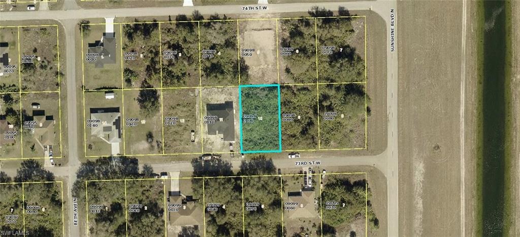 2504 73rd St W Property Photo 1