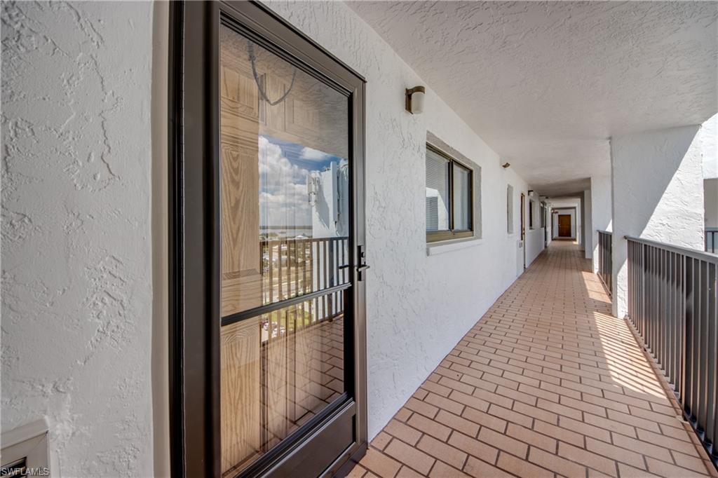 6400 Estero Blvd 1101 Property Photo 10