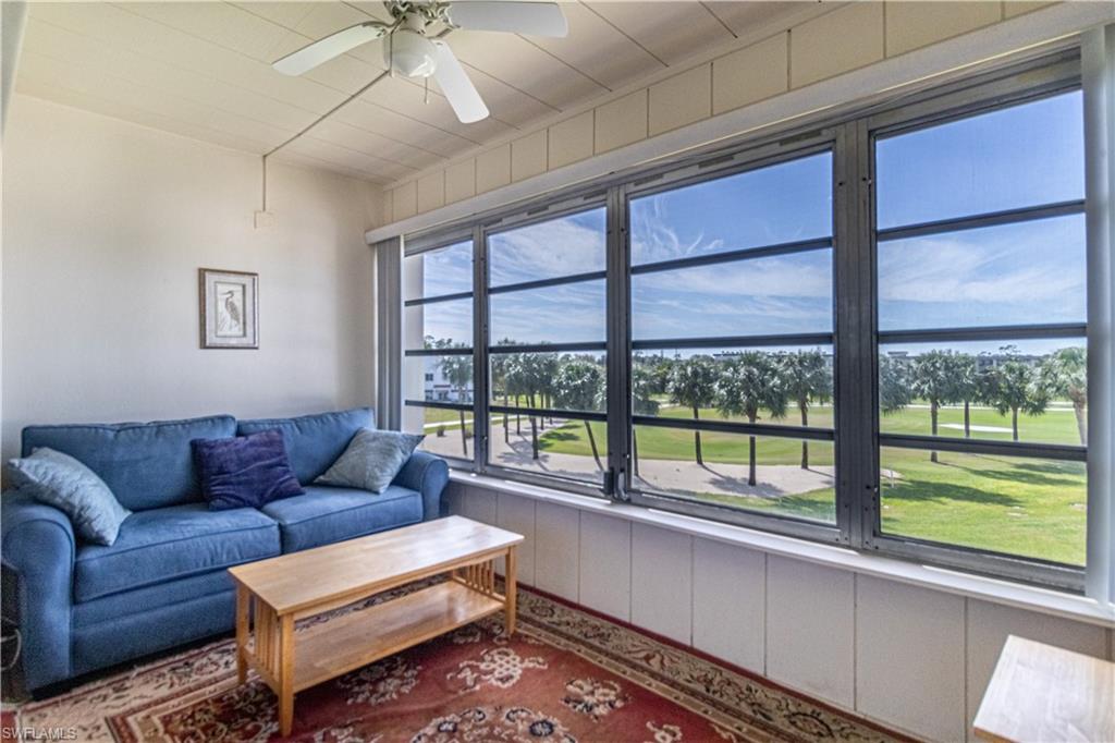 1828 Pine Valley Dr 309 Property Photo 4