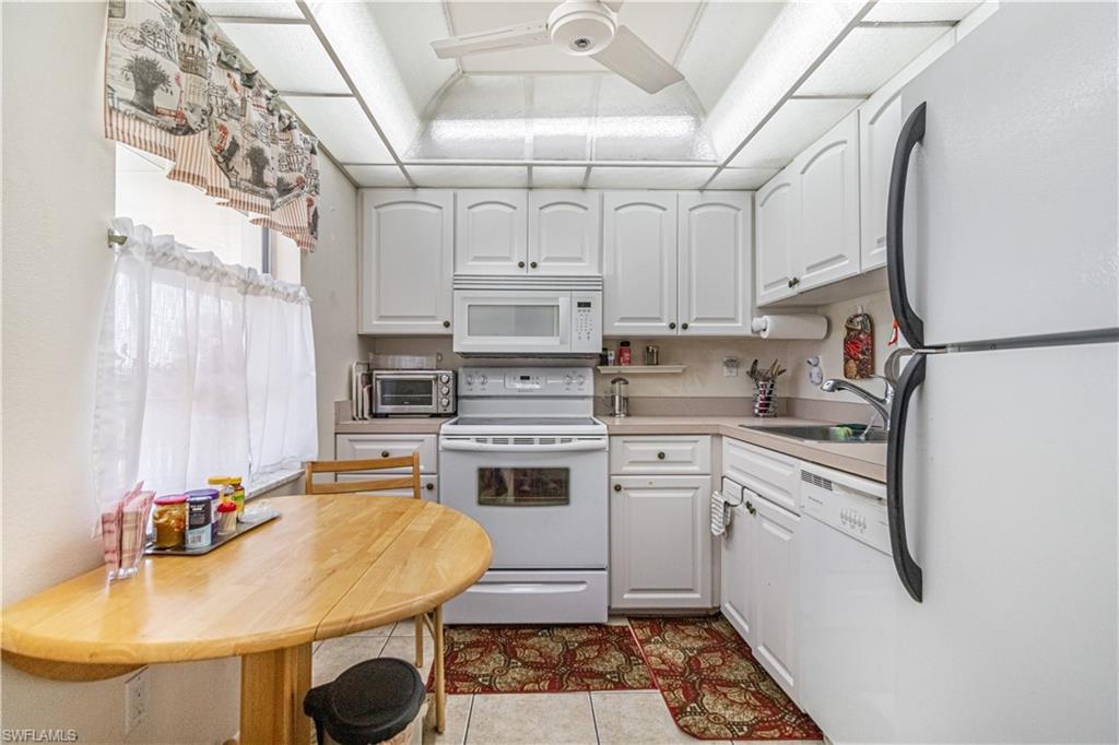 1828 Pine Valley Dr 309 Property Photo 7