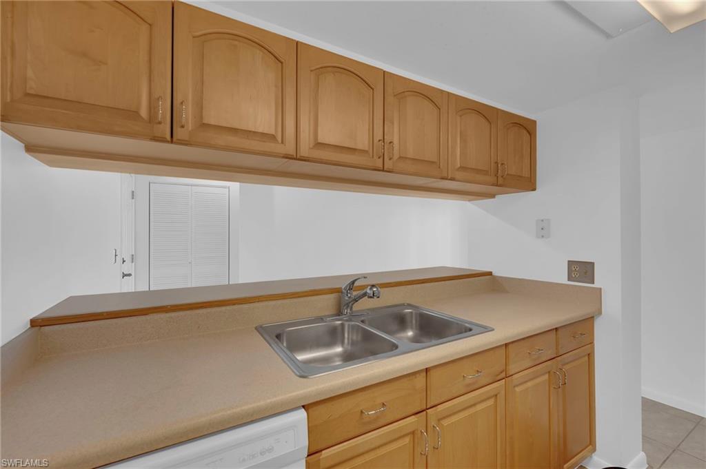 2875 Palm Beach Blvd 205 Property Photo 15