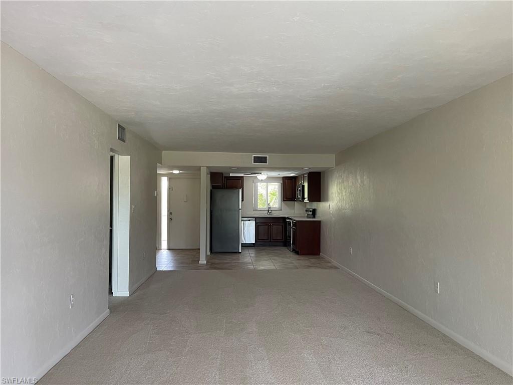 2079 Barkeley Ln 19 Property Photo 10