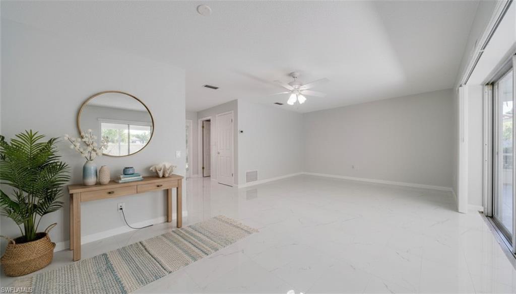 5657 Eichen Cir E Property Photo 10