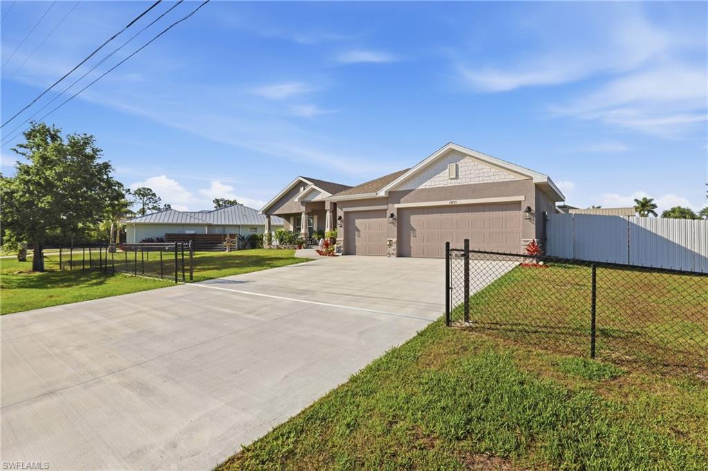 14735 Keystone Blvd Property Photo 2