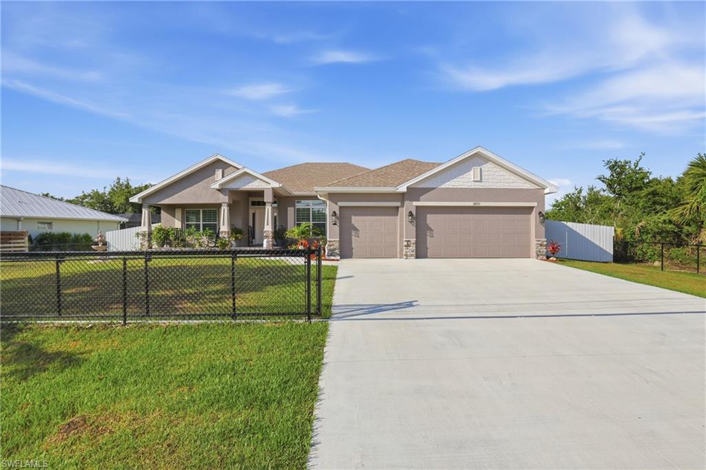 14735 Keystone Blvd Property Photo 3