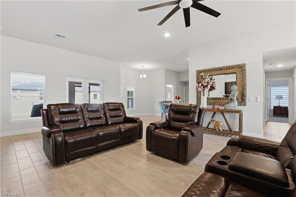 14735 Keystone Blvd Property Photo 10
