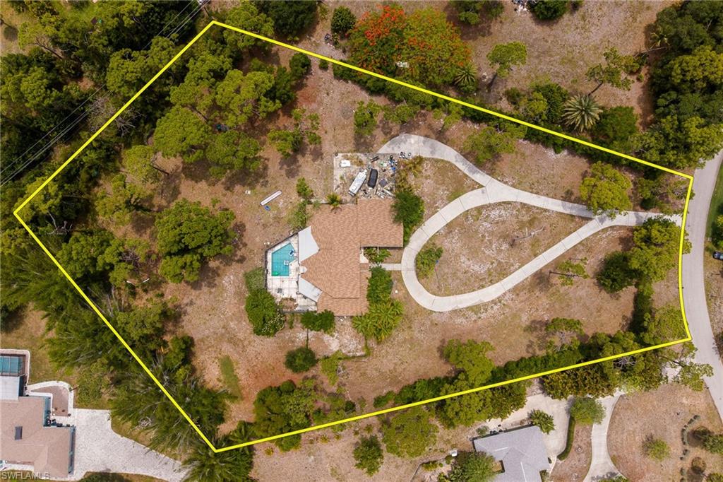 13746 Brynwood Ln Property Photo 2